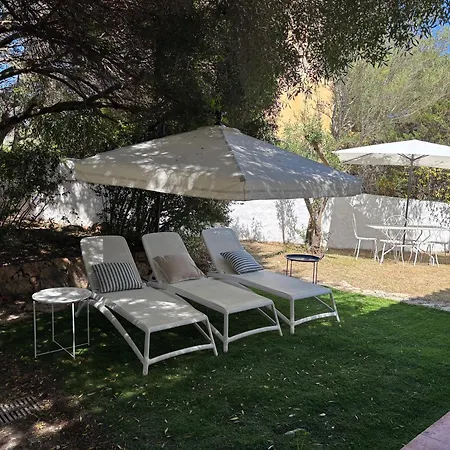 Casa vacanze Bifamiliare Con Giardino Olbia